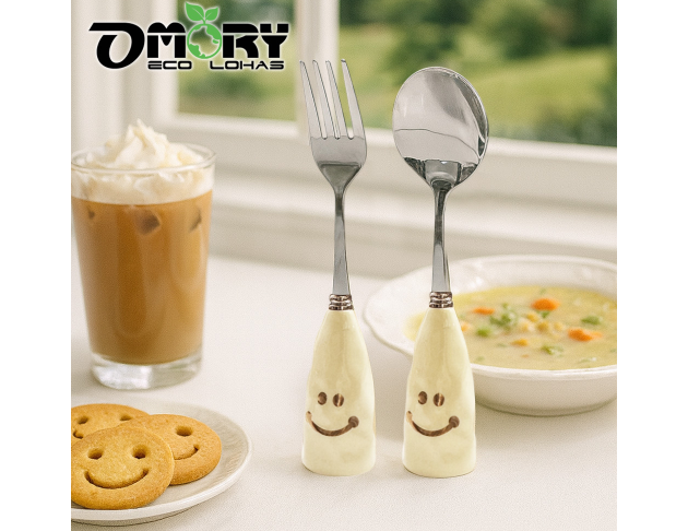 【OMORY】304可站立陶瓷厚柄微笑餐具